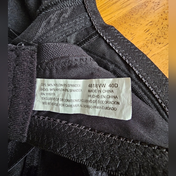 Black Silky Wireless, Unlined Womens Bra - Size 40D - Picture 6 of 6